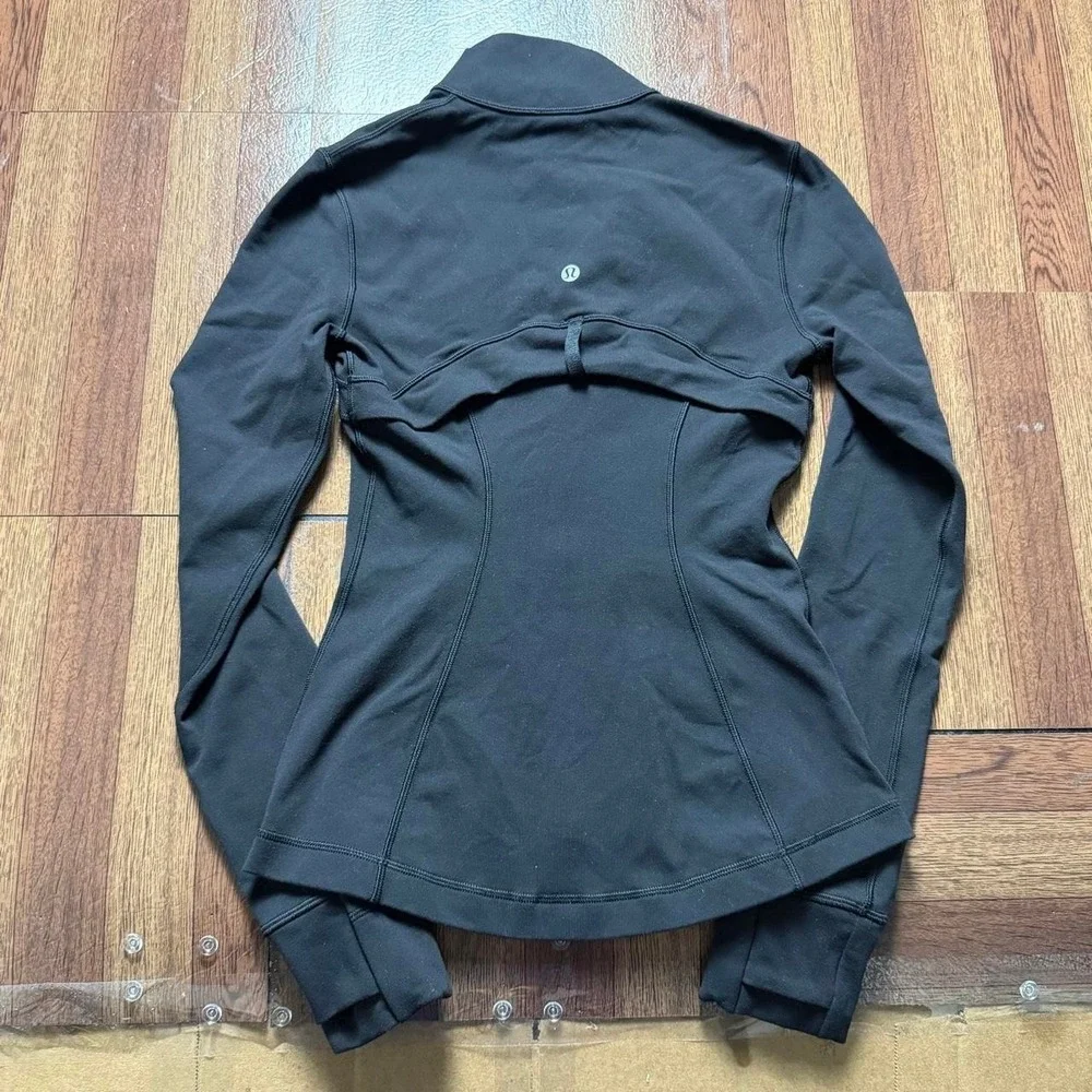 Lululemon Women's Black Running Fitted Define Jacket Size 2
